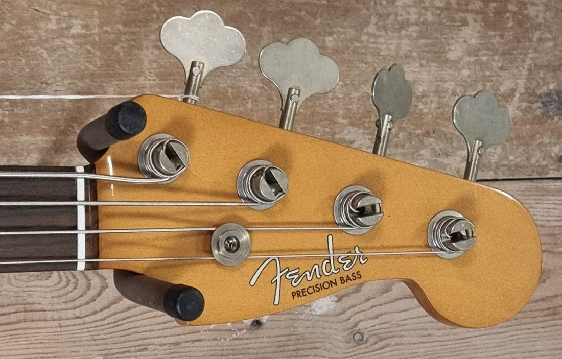 Fender Limited Edition Vintera II 60s Precision