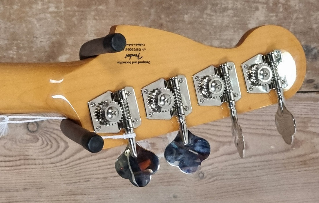 Squier Limited Edition Classic Vibe™ 60s Precision Bass®, Laurel Fingerboard, Aztec Gold