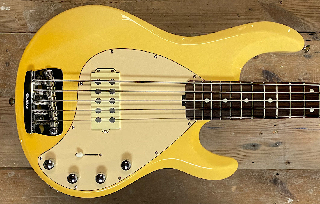 Ernie Ball Music Man StingRay5 (Faded Off White)