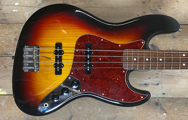 Fender Jazz CIJ 2004/05 – The Bass Gallery