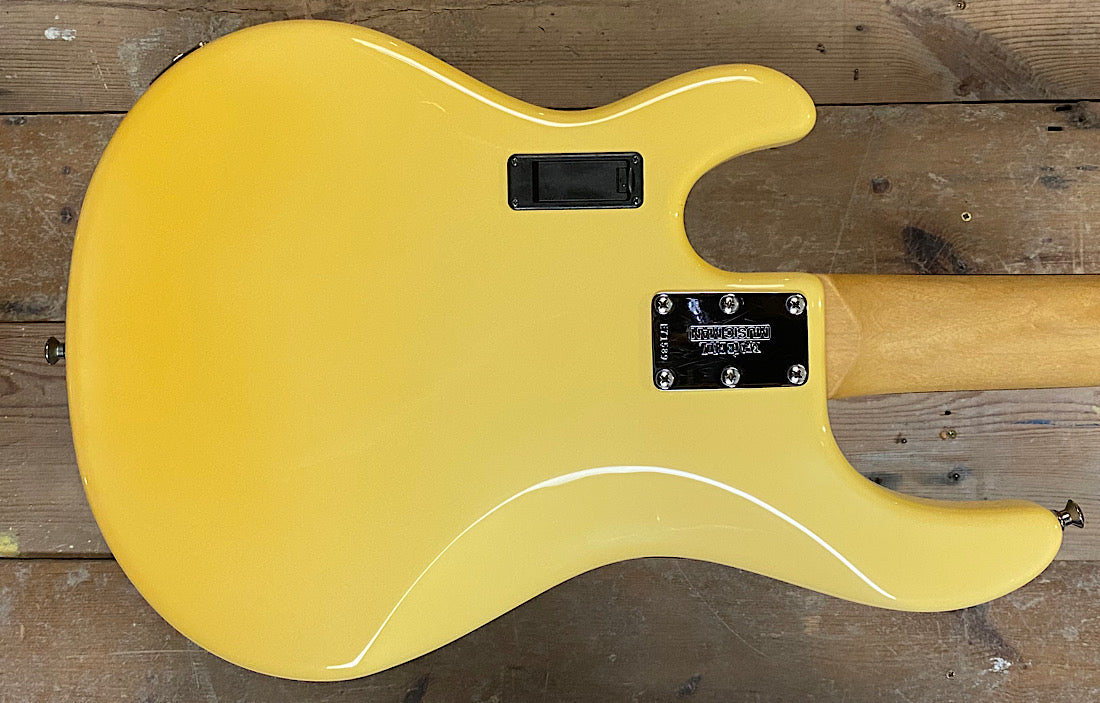 Ernie Ball Music Man StingRay5 (Faded Off White)