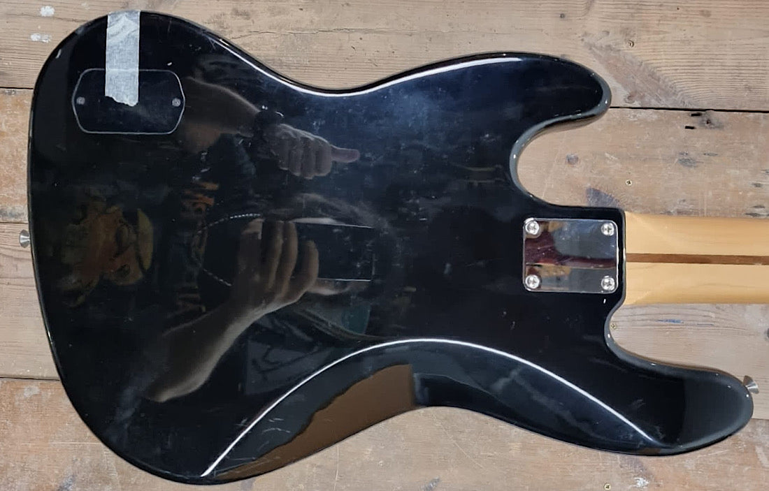 Fender Jazz Deluxe V JG009
