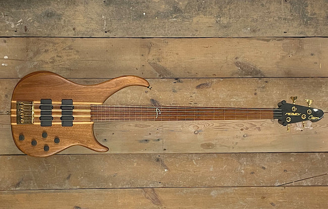 Peavey Cirrus Fretless