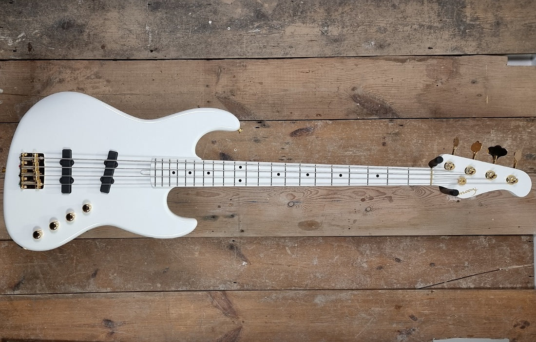 Moon JJ-4 Larry Graham Signature