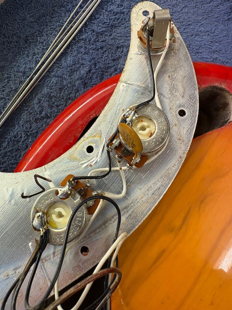 Fender Precision 1981 Sienna Sunburst