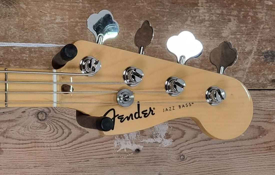 Fender Standard Jazz Bass