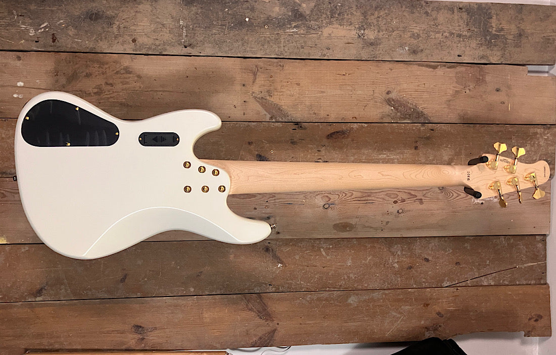 Anaconda Ultra PJ5 Essence