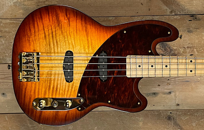 Wilcock Medium Scale 102