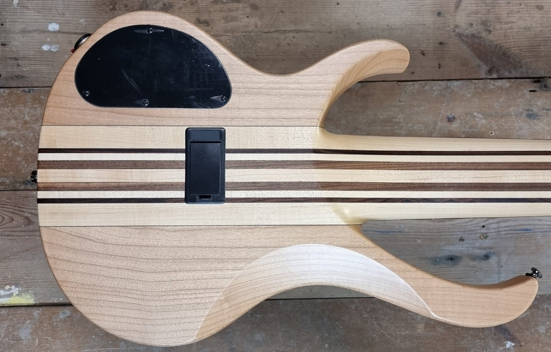 Ibanez BTB7