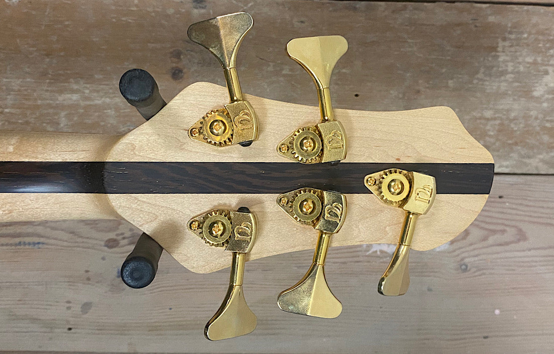 Utrera Elite Custom Shop