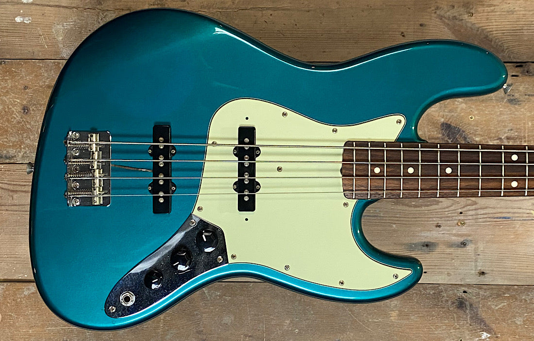 Fender Japanese Jazz Lake Placid Blue