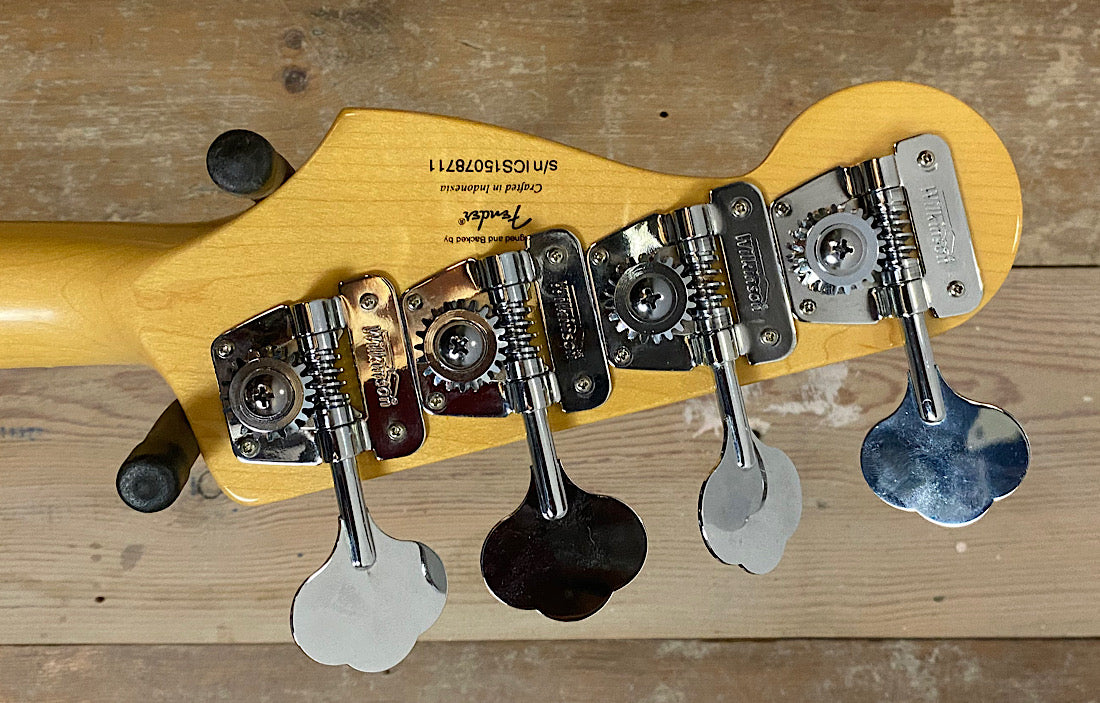 Squier Vintage Modified Jazz