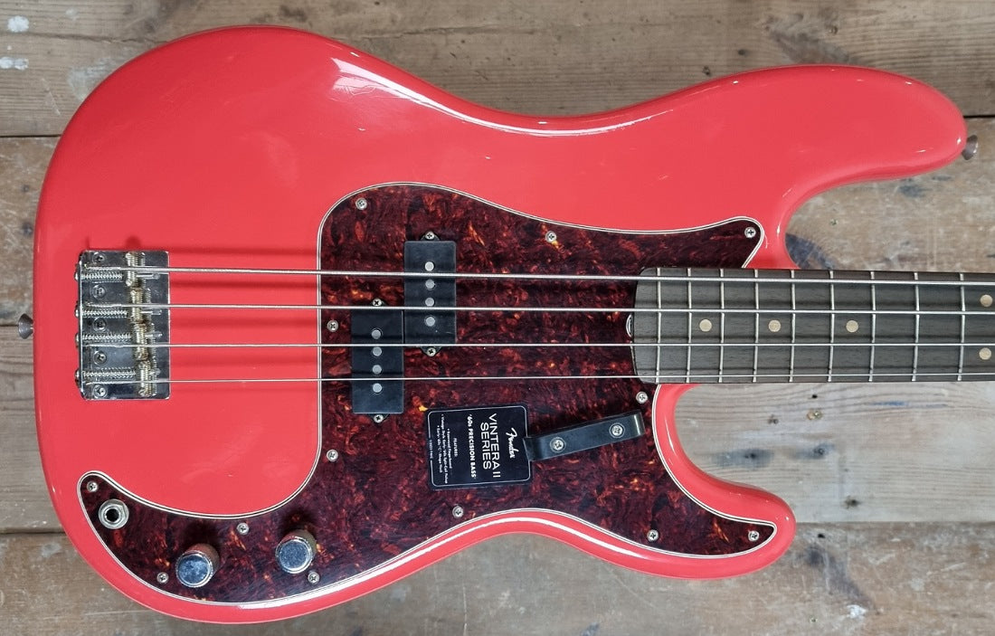 Fender Limited Edition Vintera II 60s Precision