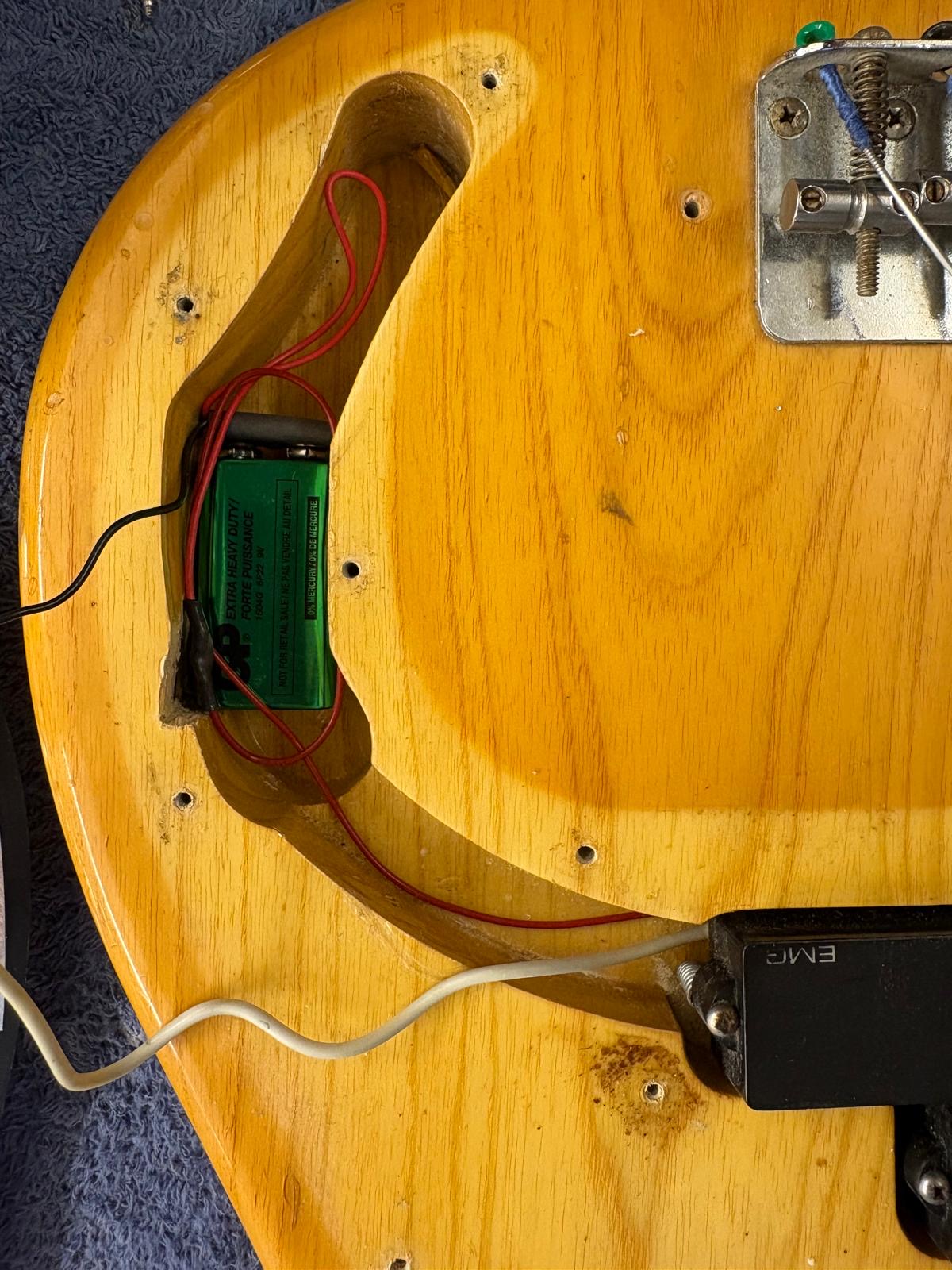 Fender Precision Bass 1977 Fretless (Ex-Showaddywaddy)