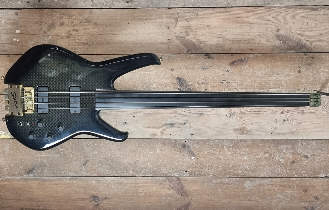 Status Series 2000 Fretless (Ultravox)