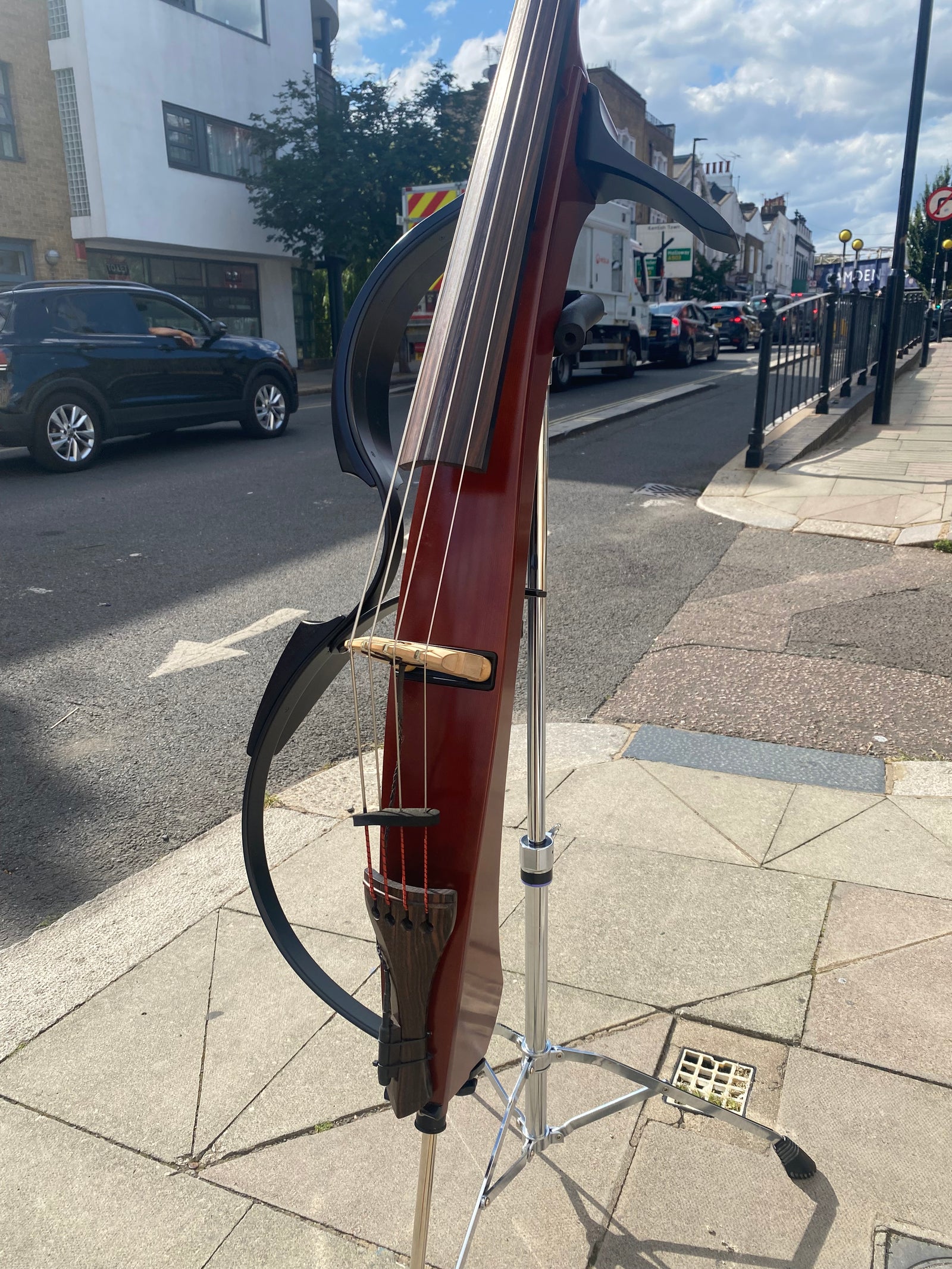 Yamaha SLB100 (Pre Owned)