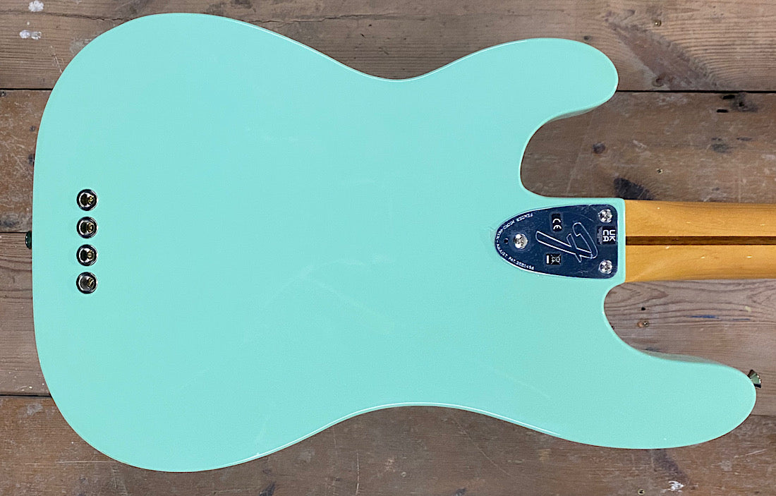 Fender Vintera II Telecaster Bass