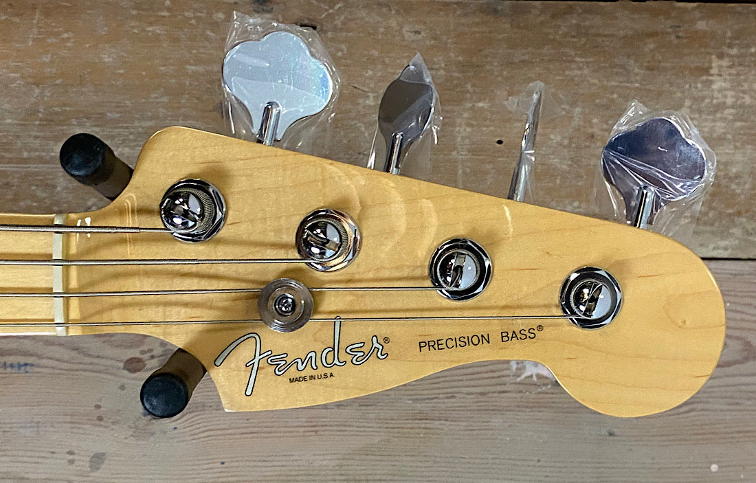 Fender American Standard Precision Bass Walnut