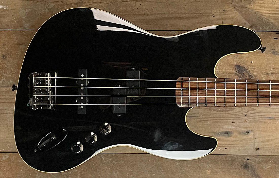 Fender Aerodyne Jazz Bass 2017