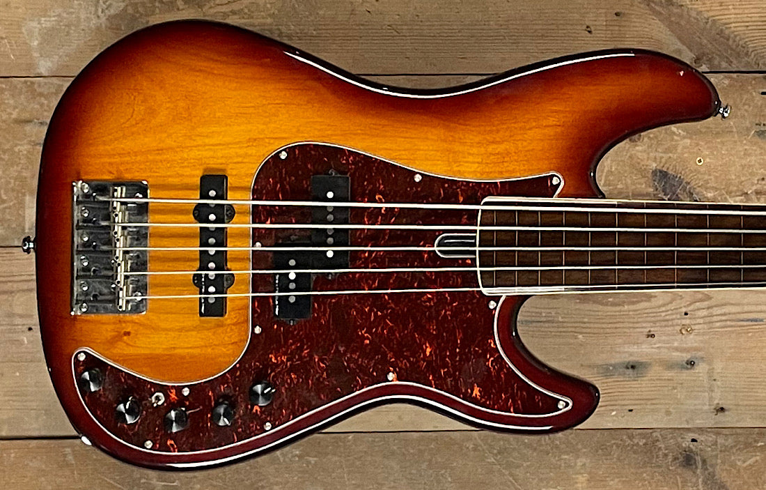 Sire P7 Fretless V (Pre-Owned)