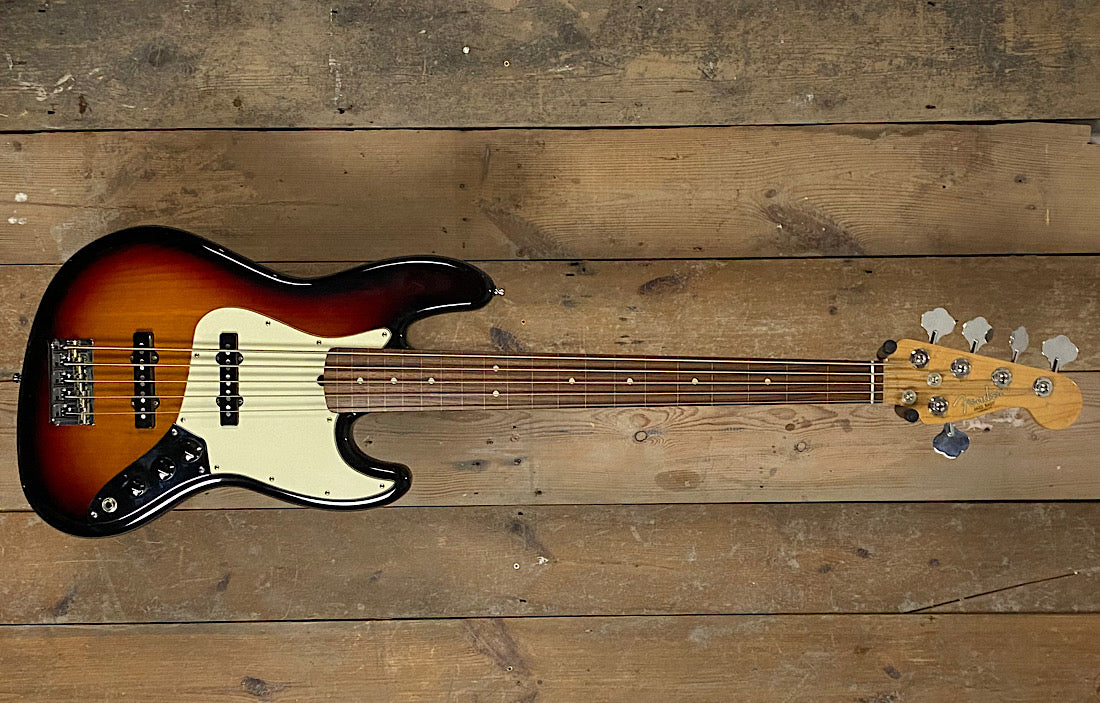 Fender American Pro Fretless V