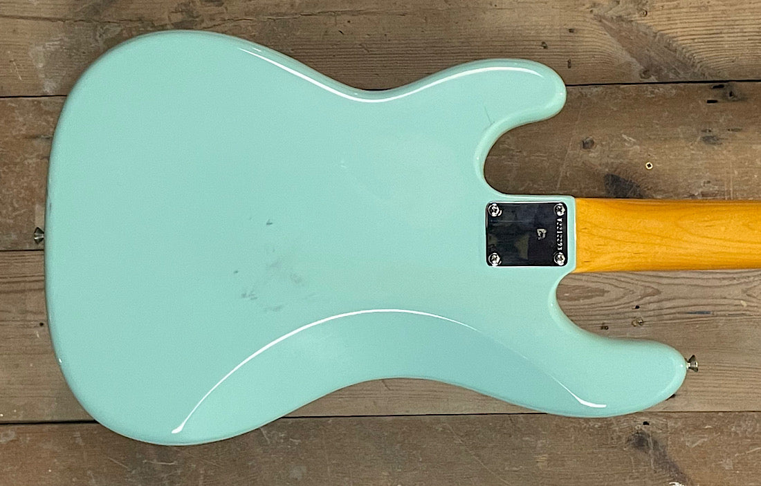 Fender American Vintage Precision (Pre-Owned)