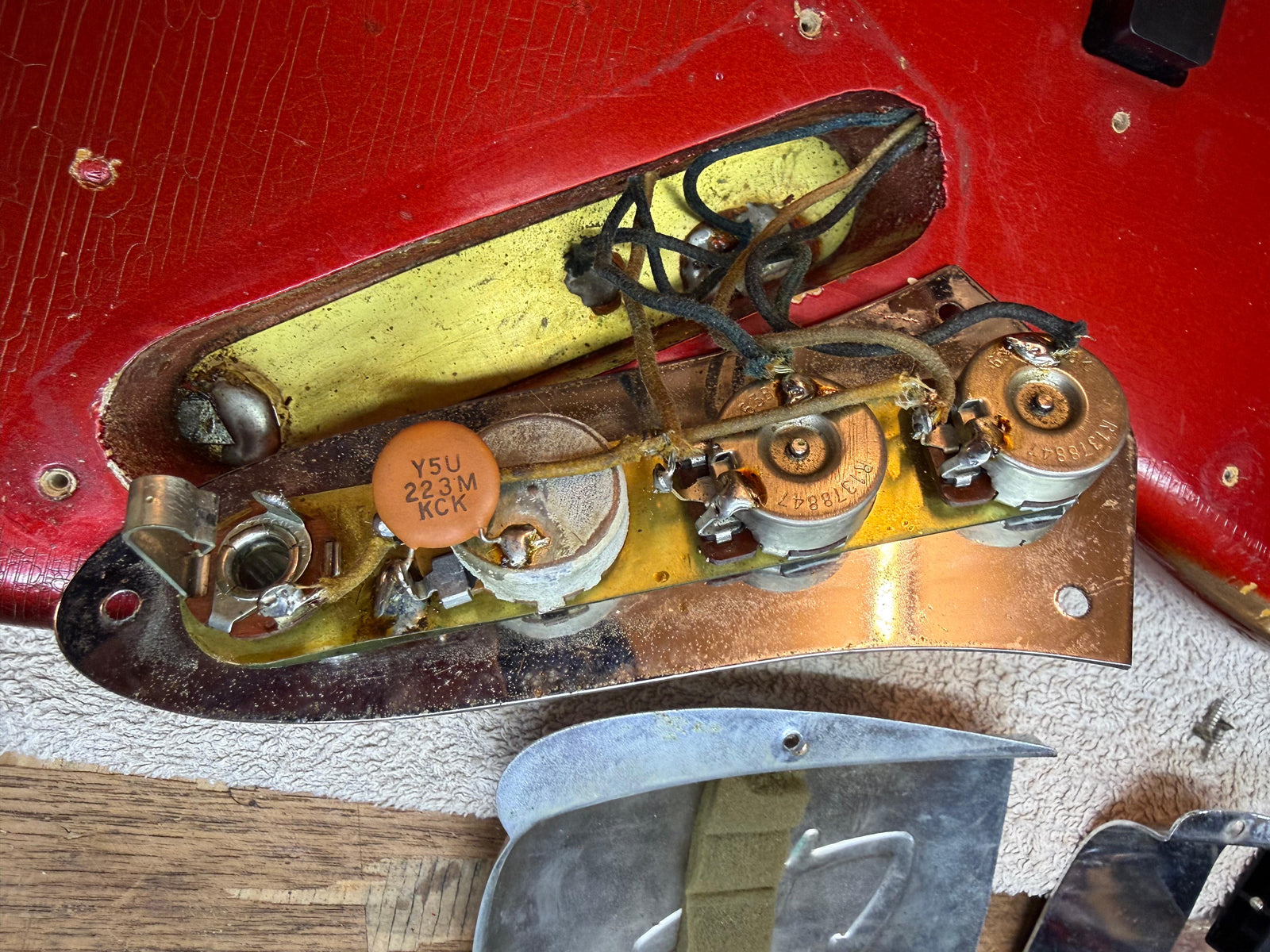 Fender Jazz 1966 Candy Apple Red