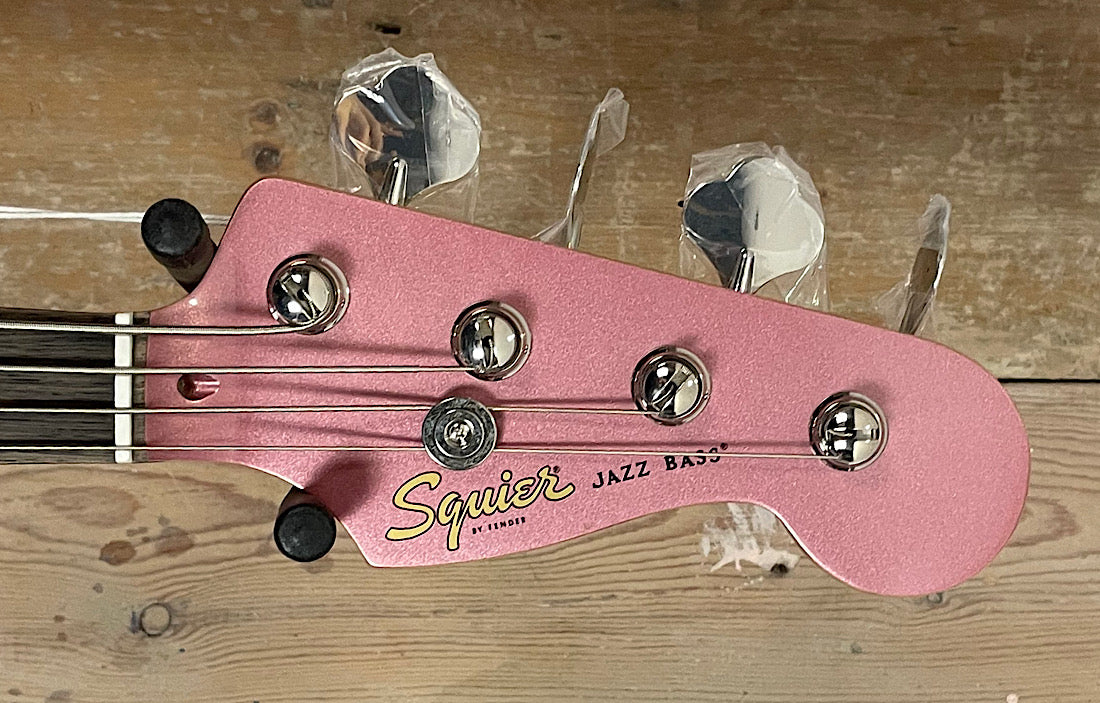 Squier Limited Edition Classic Vibe™ 60s Jazz Bass® Burgundy Mist