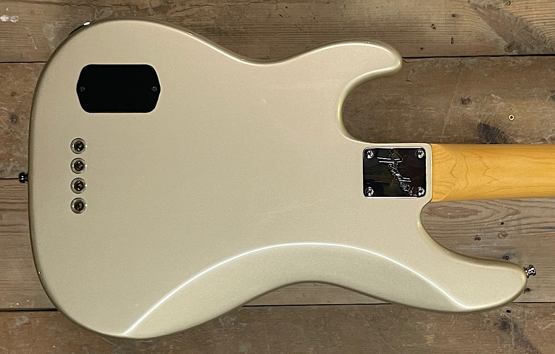 Fender Deluxe Precision