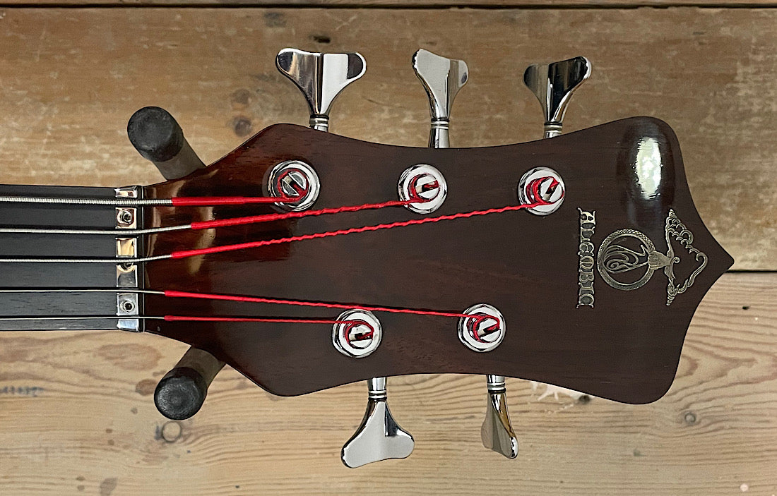 Alembic Europa