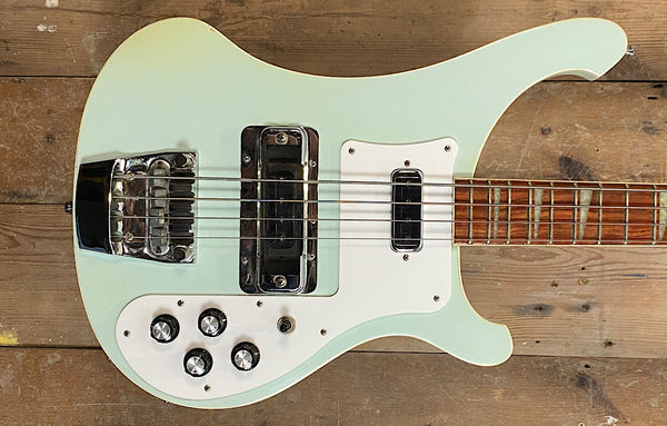 Rickenbacker Blue Boy – The Bass Gallery