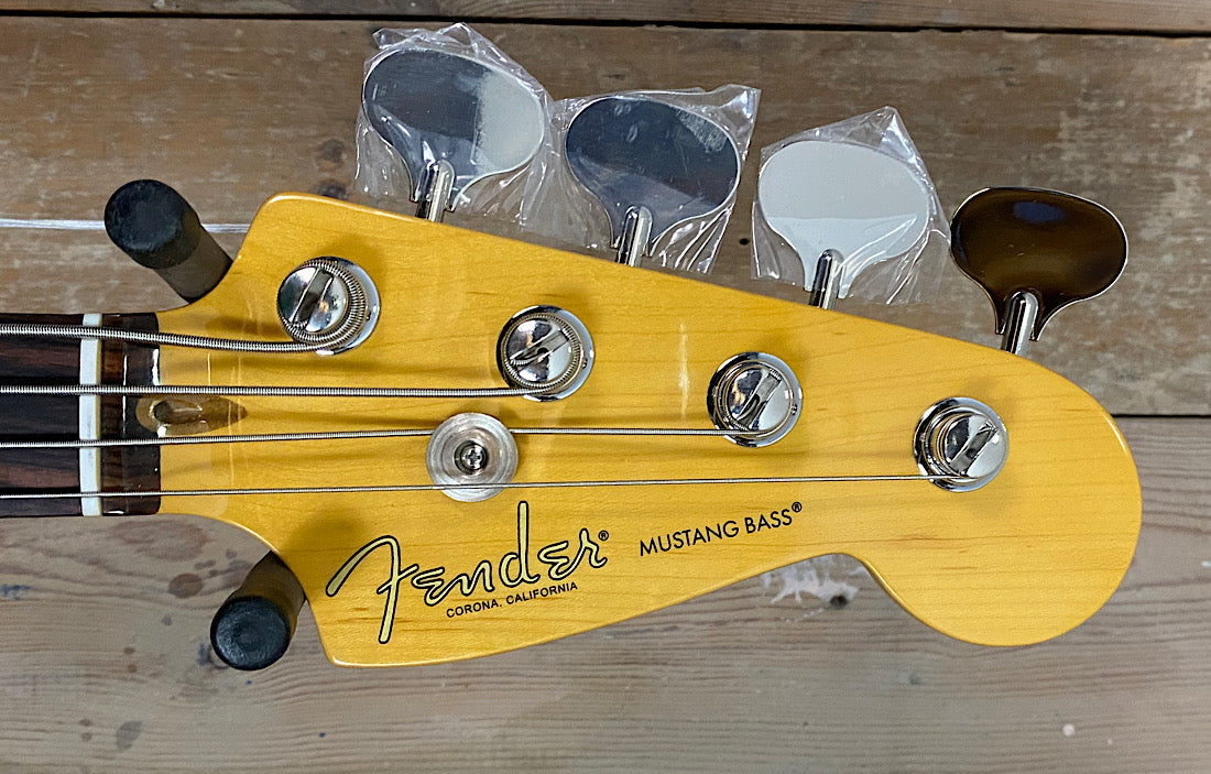 Fender American Professional Classic Mustang