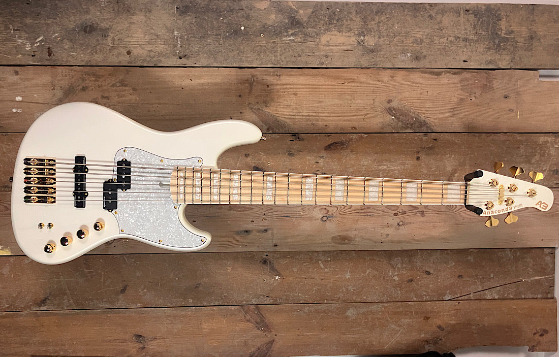 Anaconda Ultra PJ5 Essence