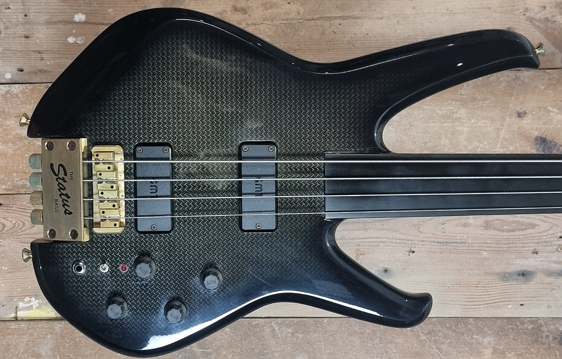 Status Series 2000 Fretless (Ultravox)