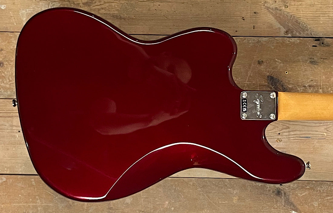 Squier Bass VI CAR