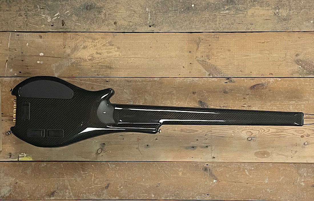 Status Streamline Fretless V
