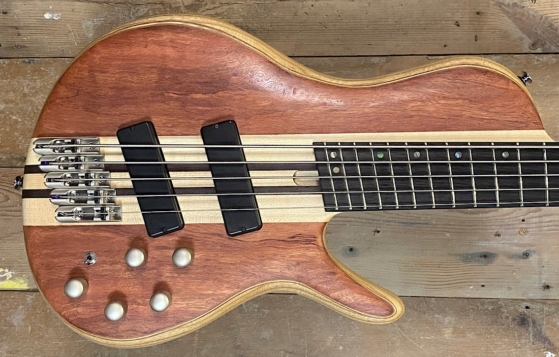 Cort A5 Beyond (Pre-Owned)