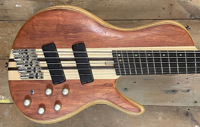 Cort A5 Beyond (Pre-Owned)