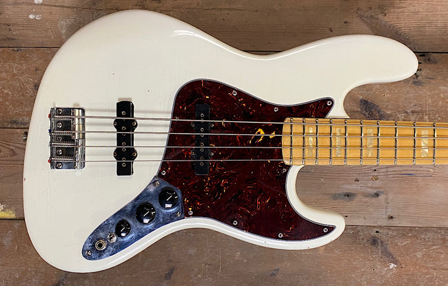 Fender Jazz 72/77
