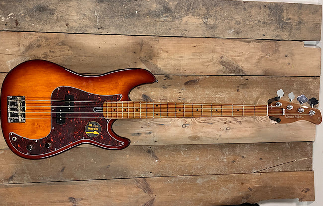 Sire P5 4 string (Pre-Owned)