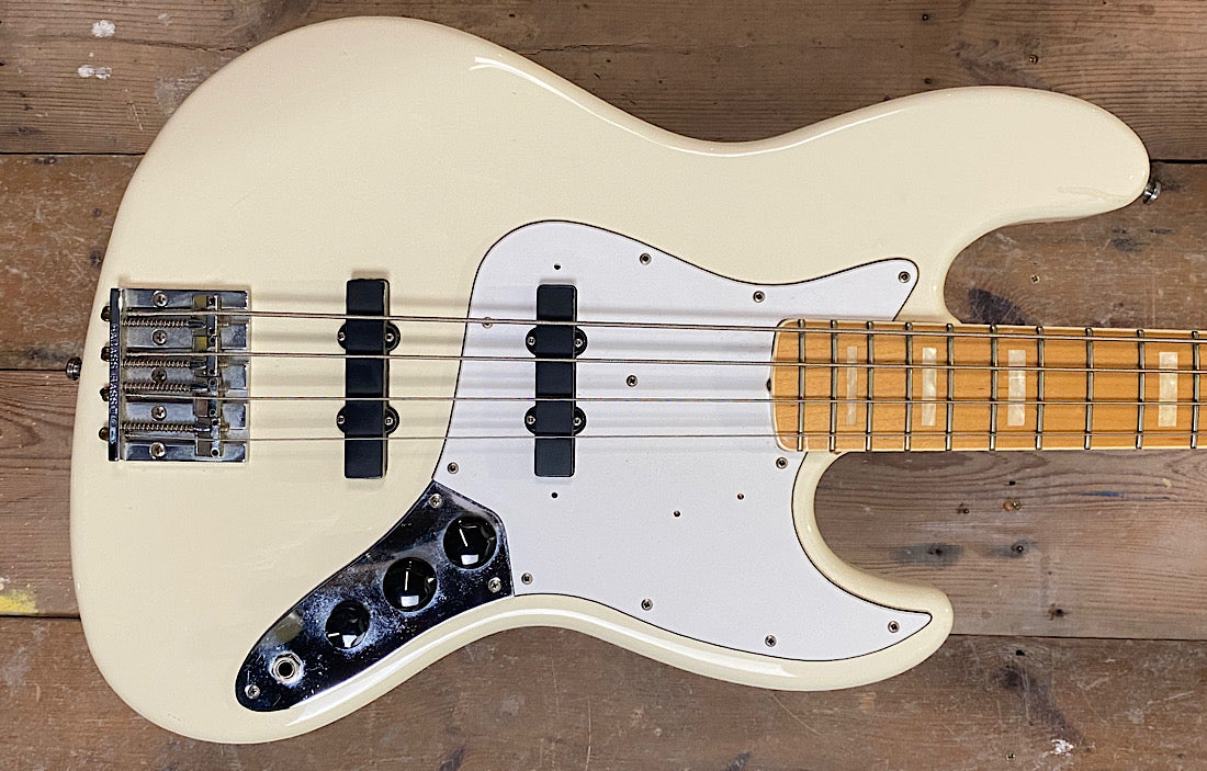 Fender Jazz CIJ