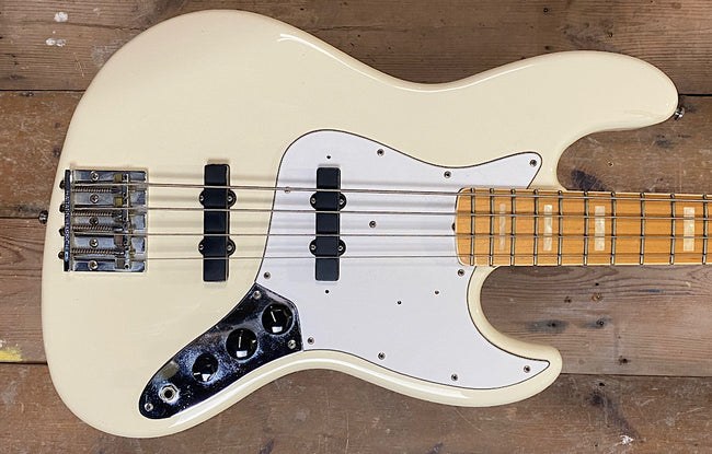 Fender Jazz CIJ