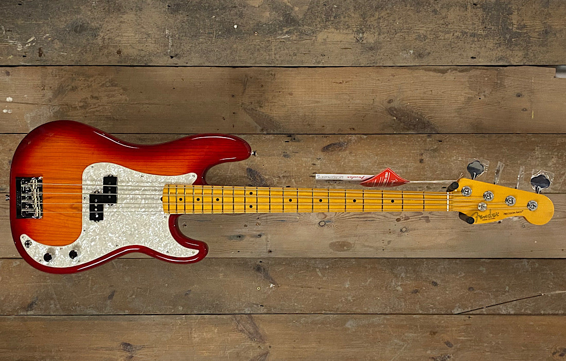 Fender American Professional Precision Bass Aged Cherry Burst