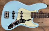 Fender Vintera® III Early '60s Jazz Bass