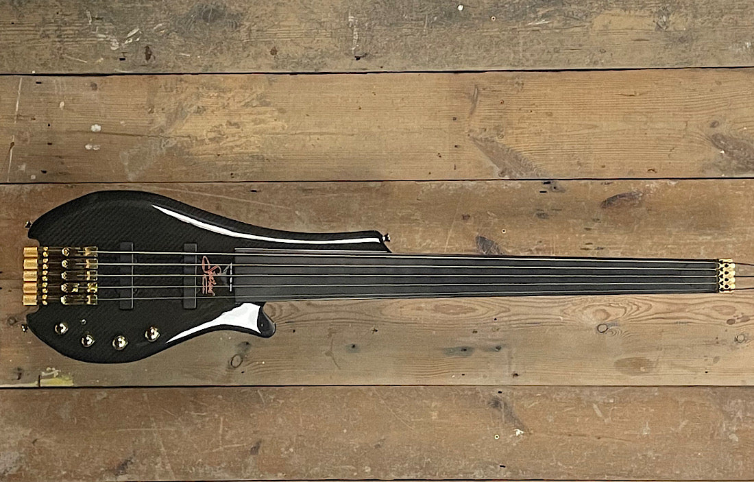 Status Streamline Fretless V