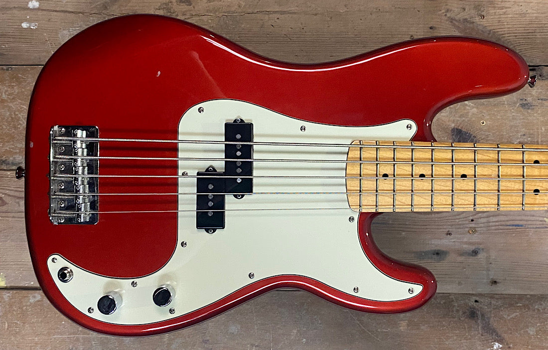 Squier V Precision (Pre-Owned)
