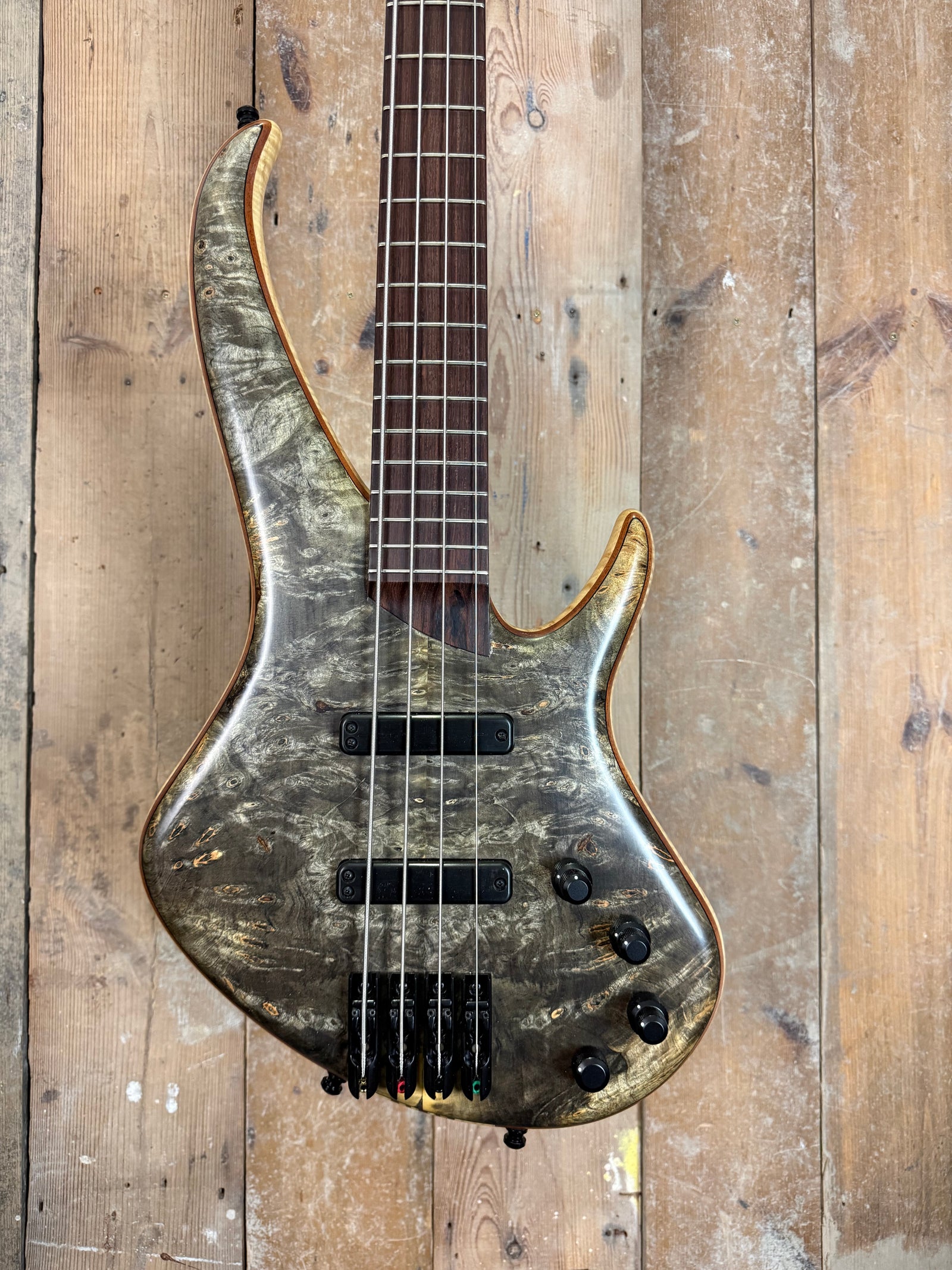Sei Flamboyant offset 4 string