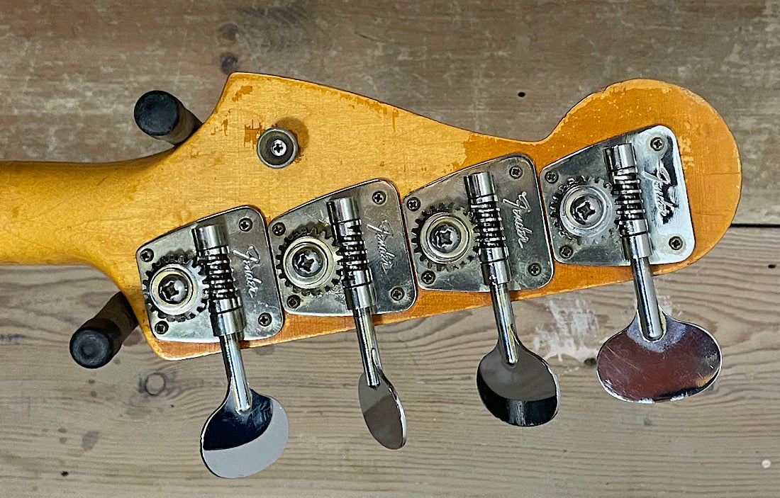 Fender Jazz 1966 Candy Apple Red