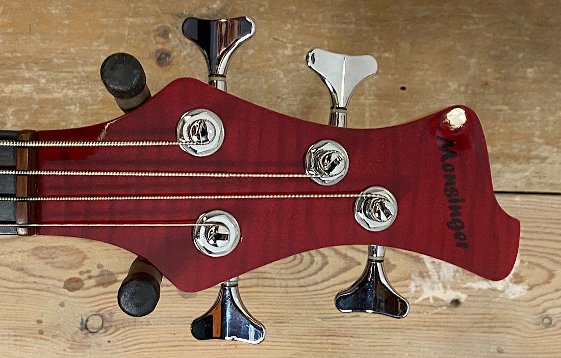 Mensinger Pike 4P Red Transparent