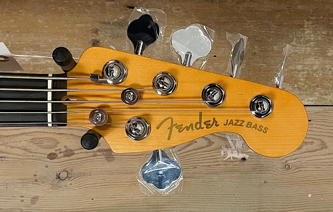 Fender American Ultra II Jazz V